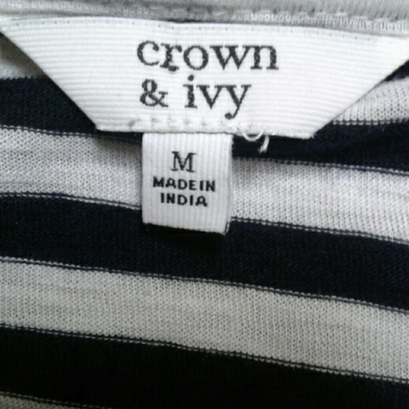 Nwt ! Crown & Ivy Navy / White  Spring   Top  M - Picture 3 of 6